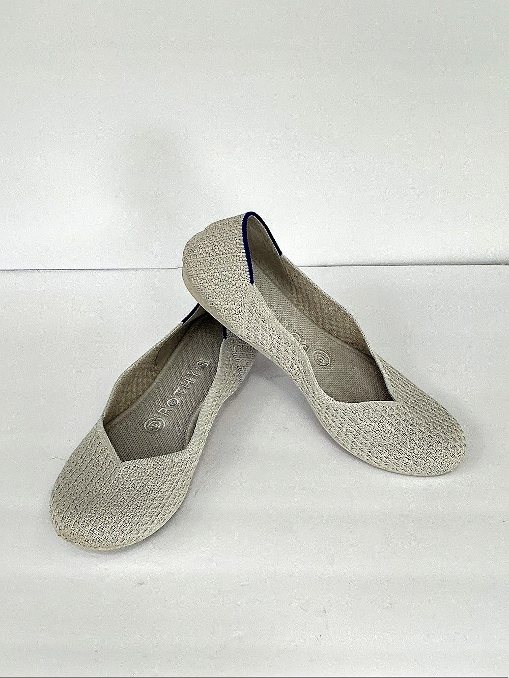 Rothy's The Point Pointed-Toe Flats in Beige US 9 Like New